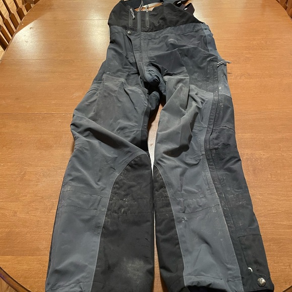Other - Patagonia Goretex Ski Pant Bibs